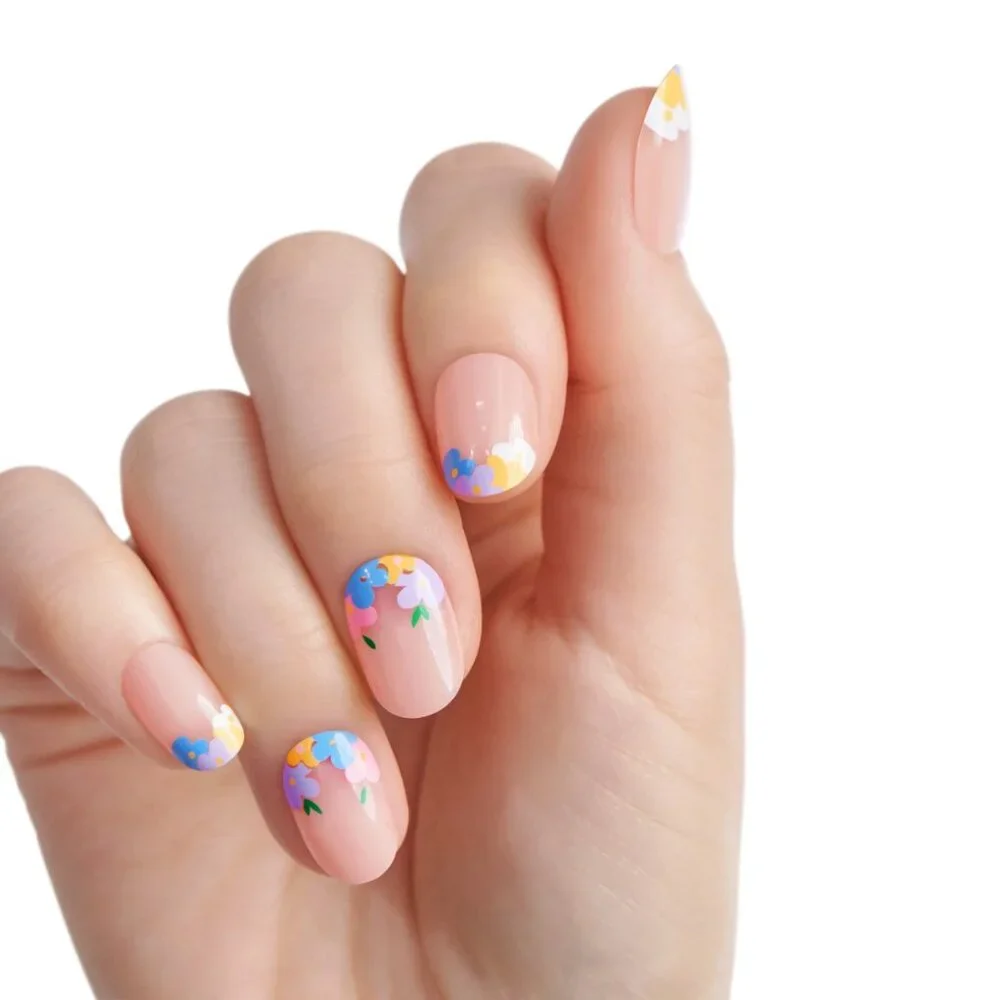 KISS Voguish Fantasy Short Length Nails - Heartening